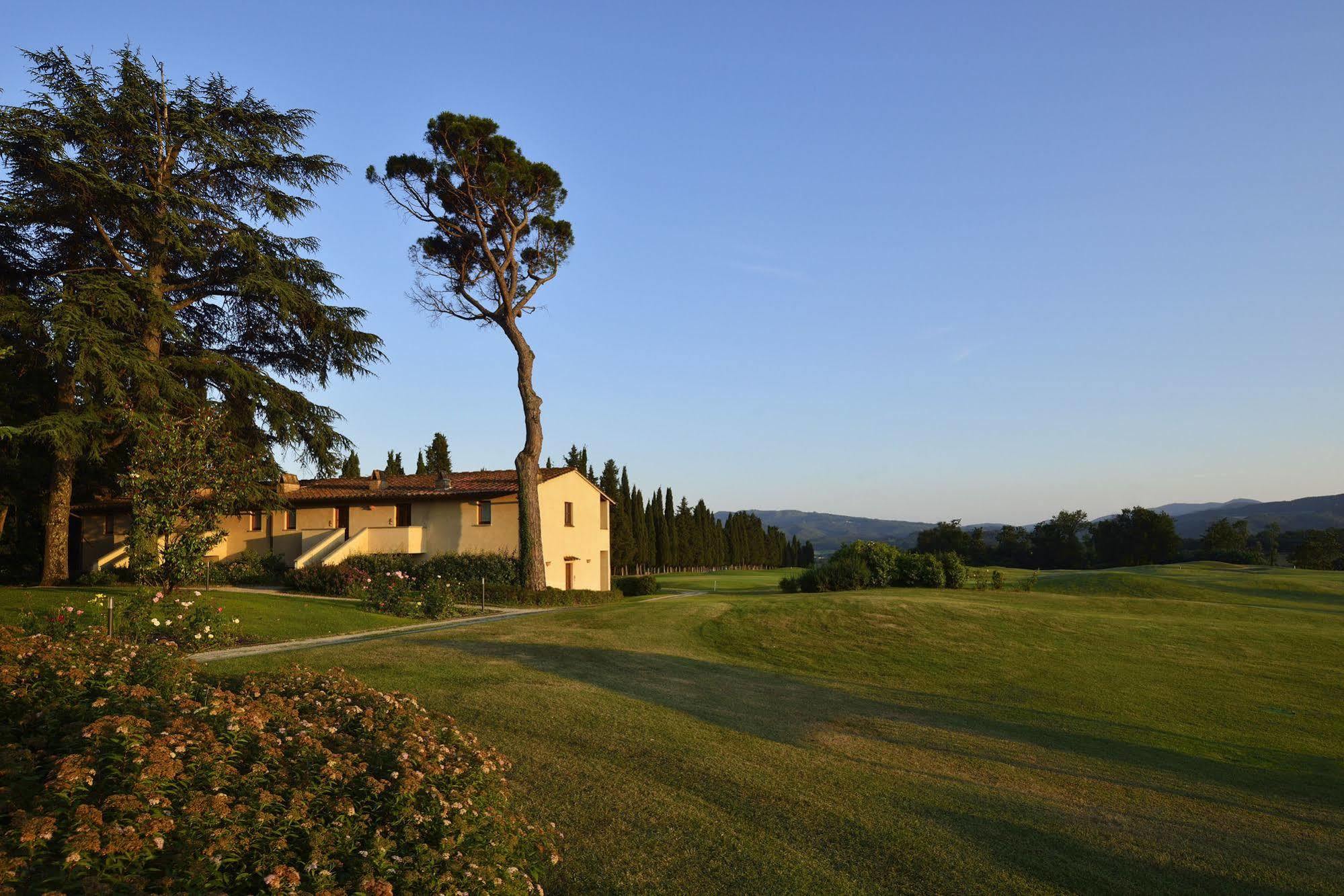 Unahotels Poggio Dei Medici Toscana Scarperia Exterior foto